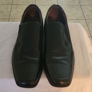 Elegant Black Leather Men's Slip-On Loafers